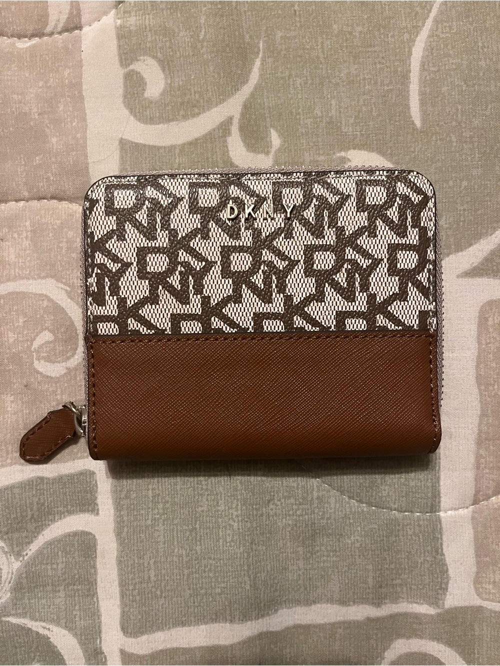 DKNY Brown & White Signature Zip Around Wallet